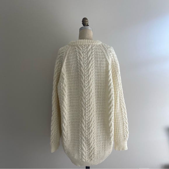 Vintage Hand Knitted Cable Knit Ivory Cream Sweater Gold Buttons Large - Picture 6 of 6